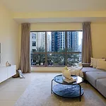 Higuests - Spacious Apartment In Jbr, 5-Min Walk To The Beach