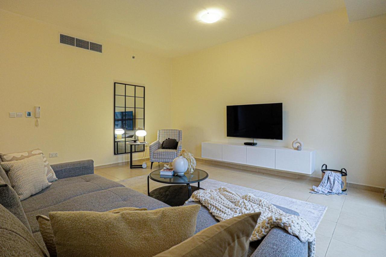 Apartment Higuests - Spacious In Jbr, 5-min Walk To The Beach Dubai
