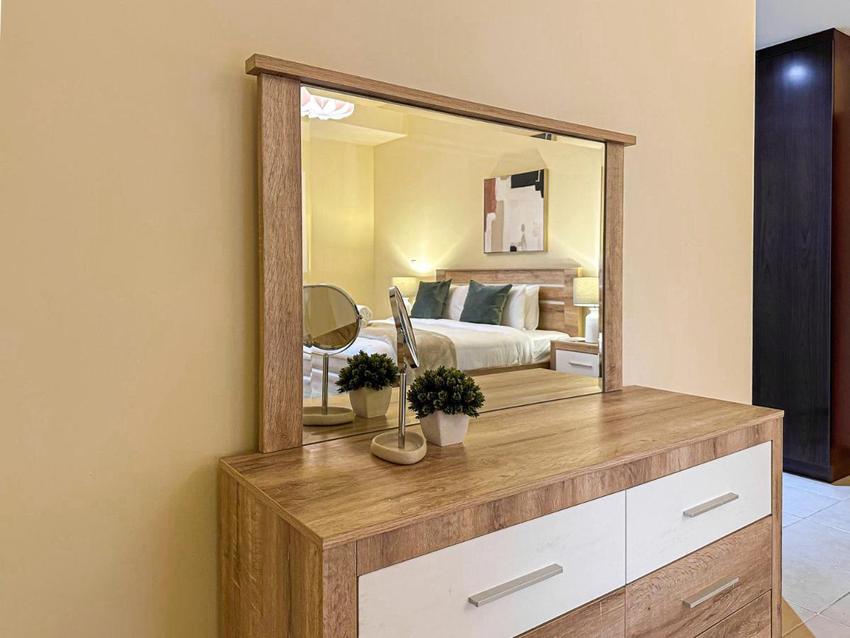 Higuests - Spacious In Jbr, 5-min Walk To The Beach Dubai